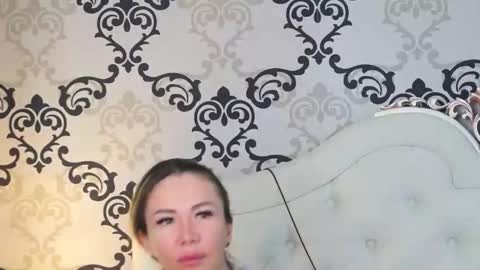 annekay online show from 25, 4, 2026