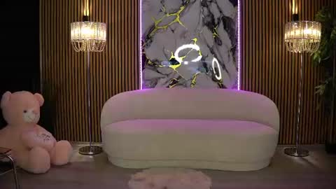 Snapshot of anneswhite chatting on 20, 7, 2026 Ana online show from 20, 7, 2026