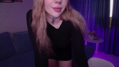 Snapshot of annetenet chatting on 15, 10, 2025 Annet online show from 15, 10, 2025