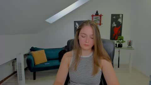 annewilsonn online show from 20, 5, 2026