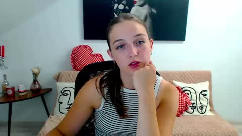 annewilsonn online show from 17, 7, 2026