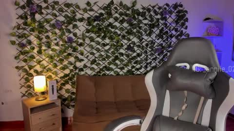 annie_barozzi online show from 17, 1, 2025