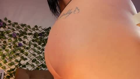 annie_barozzi online show from 24, 1, 2025