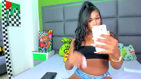 annie_dolce_ online show from 11, 9, 2025