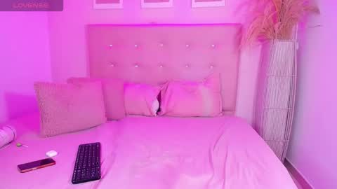 annie_dolce_ online show from 15, 2, 2026