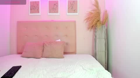 annie_dolce_ online show from 3, 6, 2026