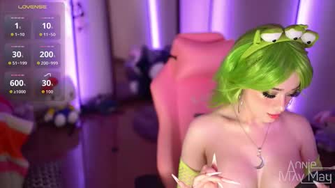 Annie May   online show from 20, 11, 2025