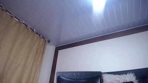 annie_scott_ online show from 22, 9, 2025