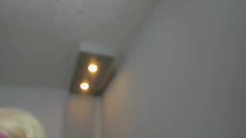 Snapshot of annieandleandro chatting on 8, 2, 2026 Annie And Leandro online show from 8, 2, 2026