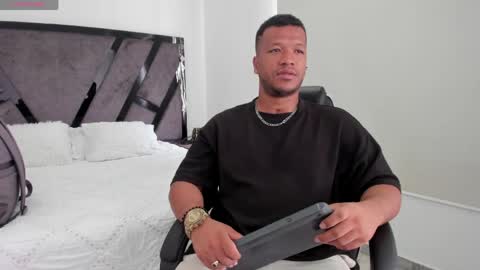 Annie and Stefan online show from 11, 4, 2026