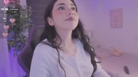 Snapshot of anniebrie chatting on 14, 7, 2026 Cassandra online show from 14, 7, 2026