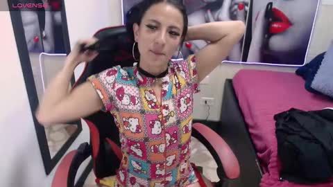 Anniee online show from 11, 3, 2025