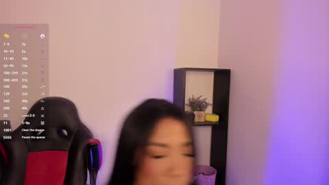 A N N I E online show from 4, 1, 2025