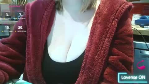 Annie Louise online show from 14, 11, 2025