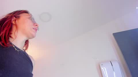 Snapshot of anniemartinezz chatting on 18, 12, 2024 Annie online show from 18, 12, 2024