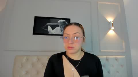 Snapshot of anniemartinezz chatting on 23, 1, 2025 Annie online show from 23, 1, 2025