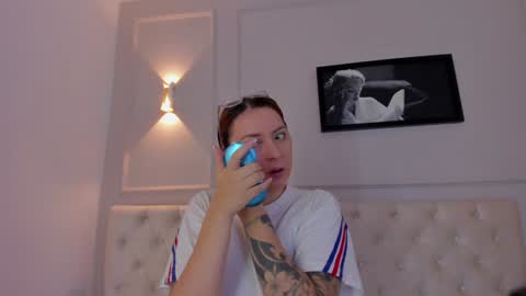 Snapshot of anniemartinezz chatting on 29, 1, 2025 Annie online show from 29, 1, 2025