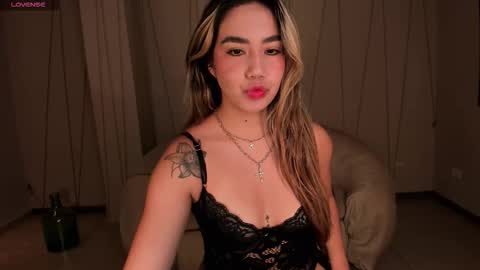 Annie Monroe online show from 4, 11, 2025