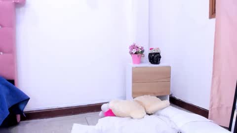 Annie online show from 8, 2, 2025