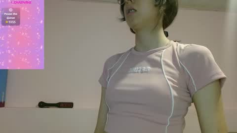 Annie Sparkle online show from 6, 11, 2025