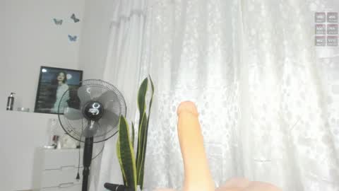 Snapshot of annigv chatting on 26, 2, 2025 Angels Melody online show from 26, 2, 2025