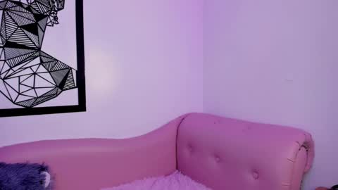 Annie Evans  online show from 26, 2, 2025