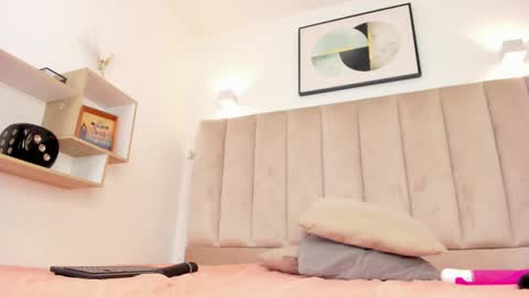 Annie Queen online show from 20, 9, 2025