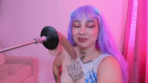 Snapshot of annika_03 chatting on 28, 9, 2025 Gise. online show from 28, 9, 2025