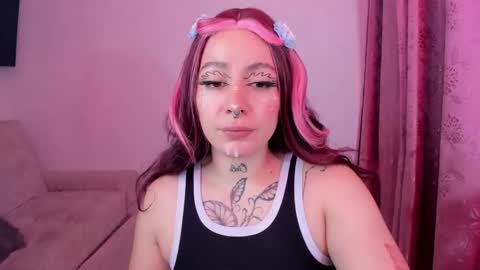 Snapshot of annika_03 chatting on 15, 10, 2025 Gise. online show from 15, 10, 2025