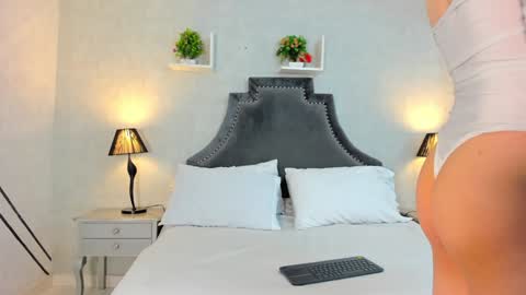 Anntonia Woods  online show from 31, 12, 2024