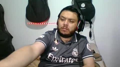 lion kennedy independent model moderator online show from 7, 11, 2025