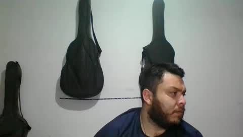 lion kennedy independent model moderator online show from 18, 11, 2025