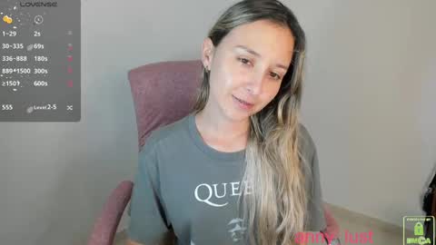 Issabela online show from 9, 9, 2025