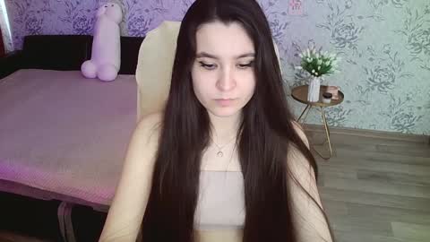 Annie online show from 7, 2, 2025