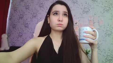 Annie online show from 4, 3, 2025