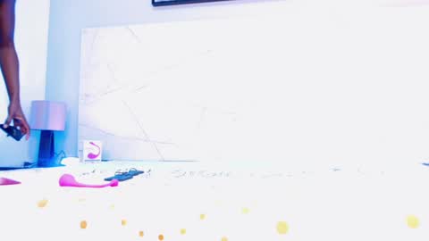 Anny  online show from 28, 2, 2025