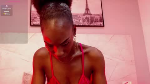Snapshot of annyfiore chatting on 7, 4, 2026 Anny online show from 7, 4, 2026