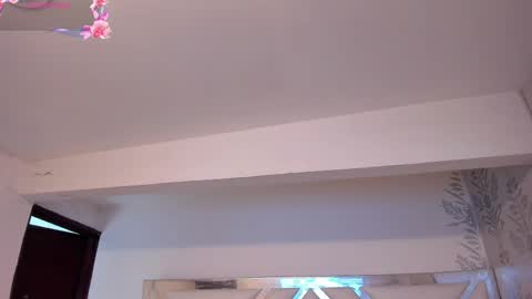 Snapshot of annyhathaway chatting on 6, 6, 2026 Anny online show from 6, 6, 2026