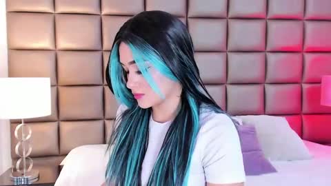    online show from 15, 2, 2025