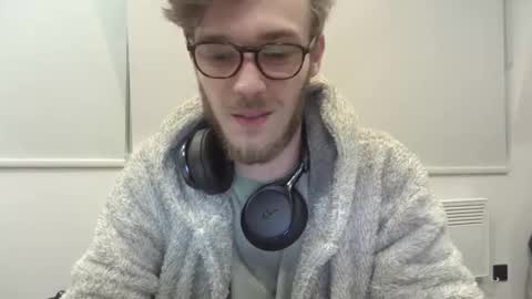 anonymousstoner58 online show from 28, 2, 2025