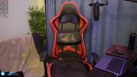 Anthony Buitrago Independent model online show from 18, 2, 2025