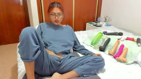 anthonela_hotsex online show from 11, 4, 2026