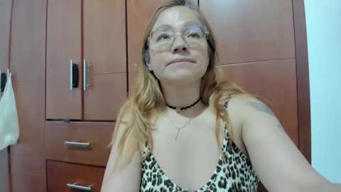 anthonela_mature_ online show from 28, 10, 2025