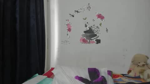 anthonela_mature_ online show from 18, 11, 2025