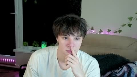 Anthony online show from 22, 4, 2026