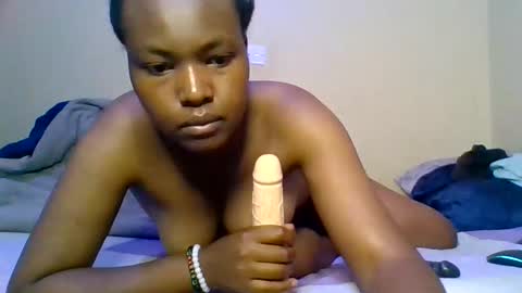 Snapshot of antidote_1 chatting on 5, 12, 2025 antidote online show from 5, 12, 2025