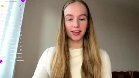 Snapshot of antionettepulgarin chatting on 20, 5, 2026 Viktoria online show from 20, 5, 2026