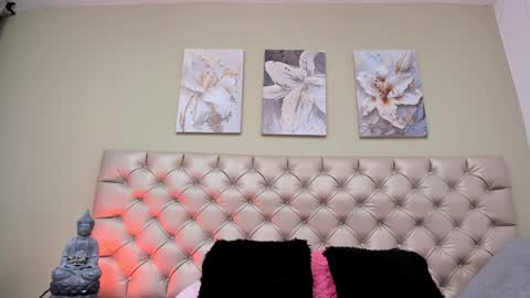 Snapshot of antonella_hotkiss chatting on 8, 12, 2024 Antonella online show from 8, 12, 2024