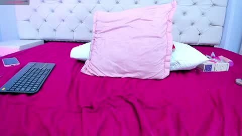 Snapshot of antonella_hotkiss chatting on 31, 1, 2025 Antonella online show from 31, 1, 2025