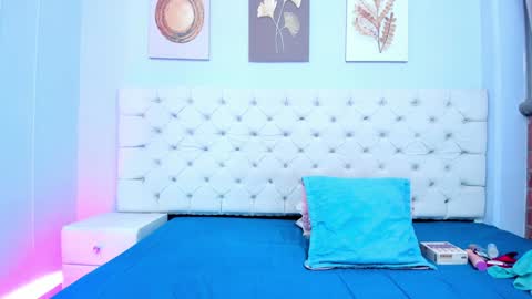 Snapshot of antonella_hotkiss chatting on 1, 2, 2025 Antonella online show from 1, 2, 2025